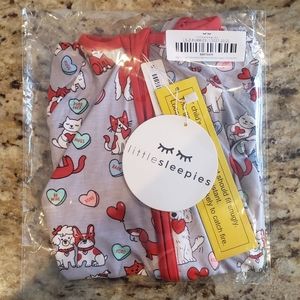 BNIB Little Sleepies Gray Furever Valentine Zippy